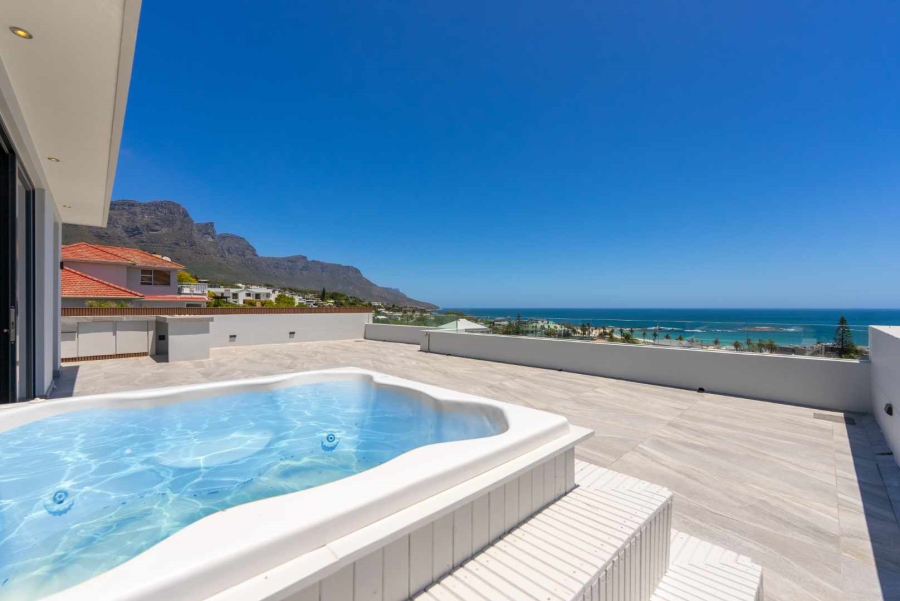 11 Bedroom Property for Sale in Camps Bay Western Cape